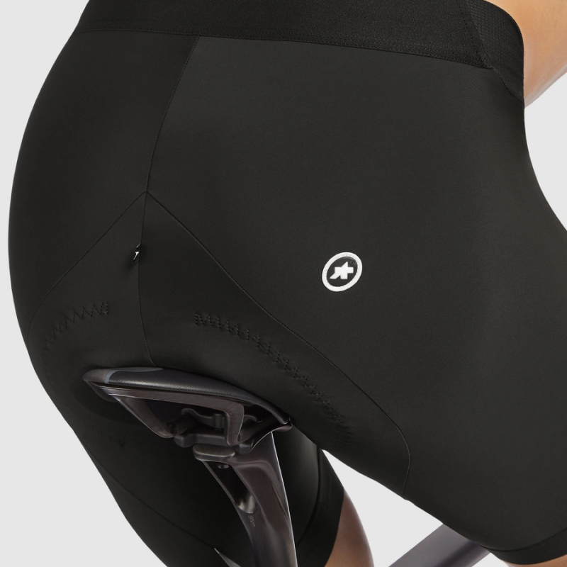 ASSOS MILLE GT HALF SHORTS C2 BLACK SERIES